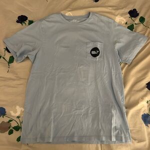 Vineyard vines t shirt